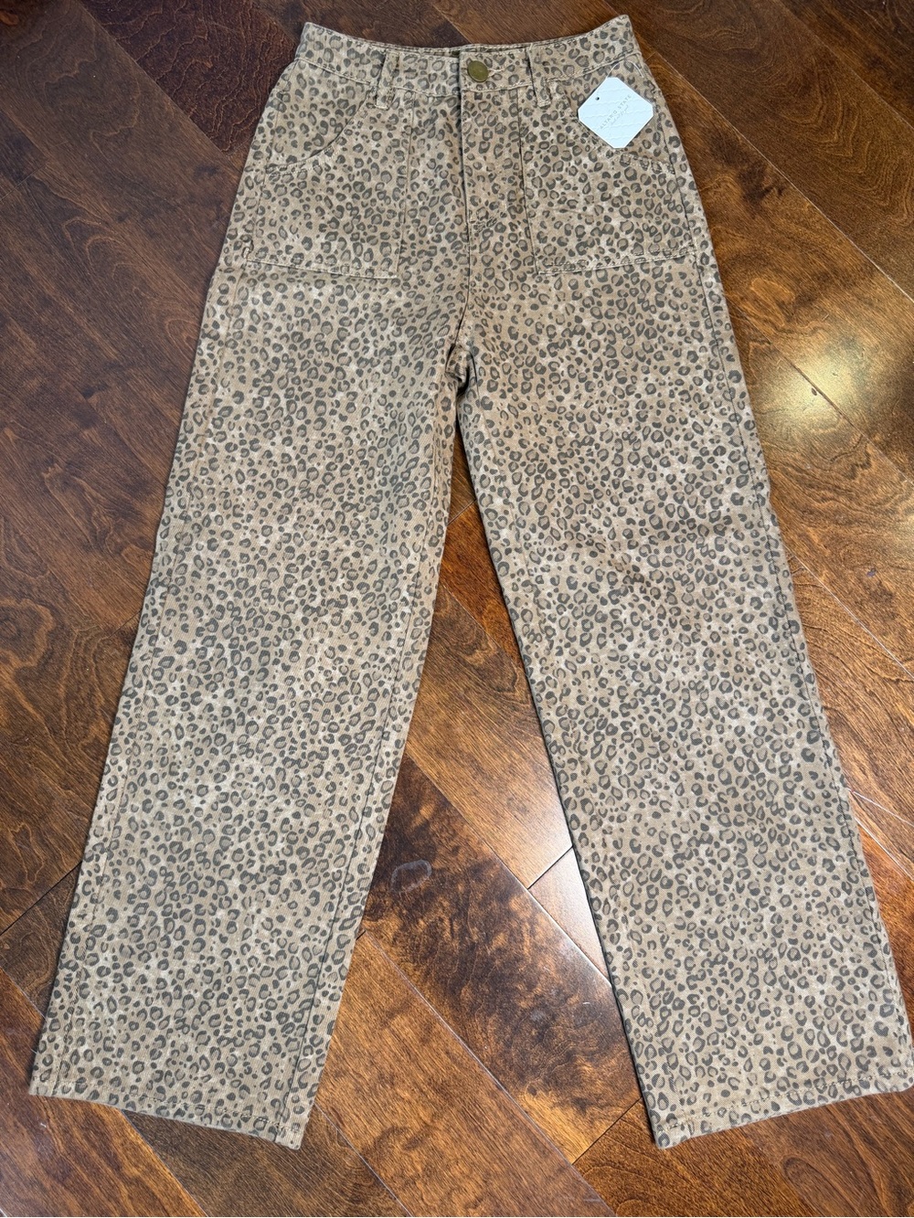 NWT Altar'd State Leopard-Print High-Rise Denim Pan…XXS